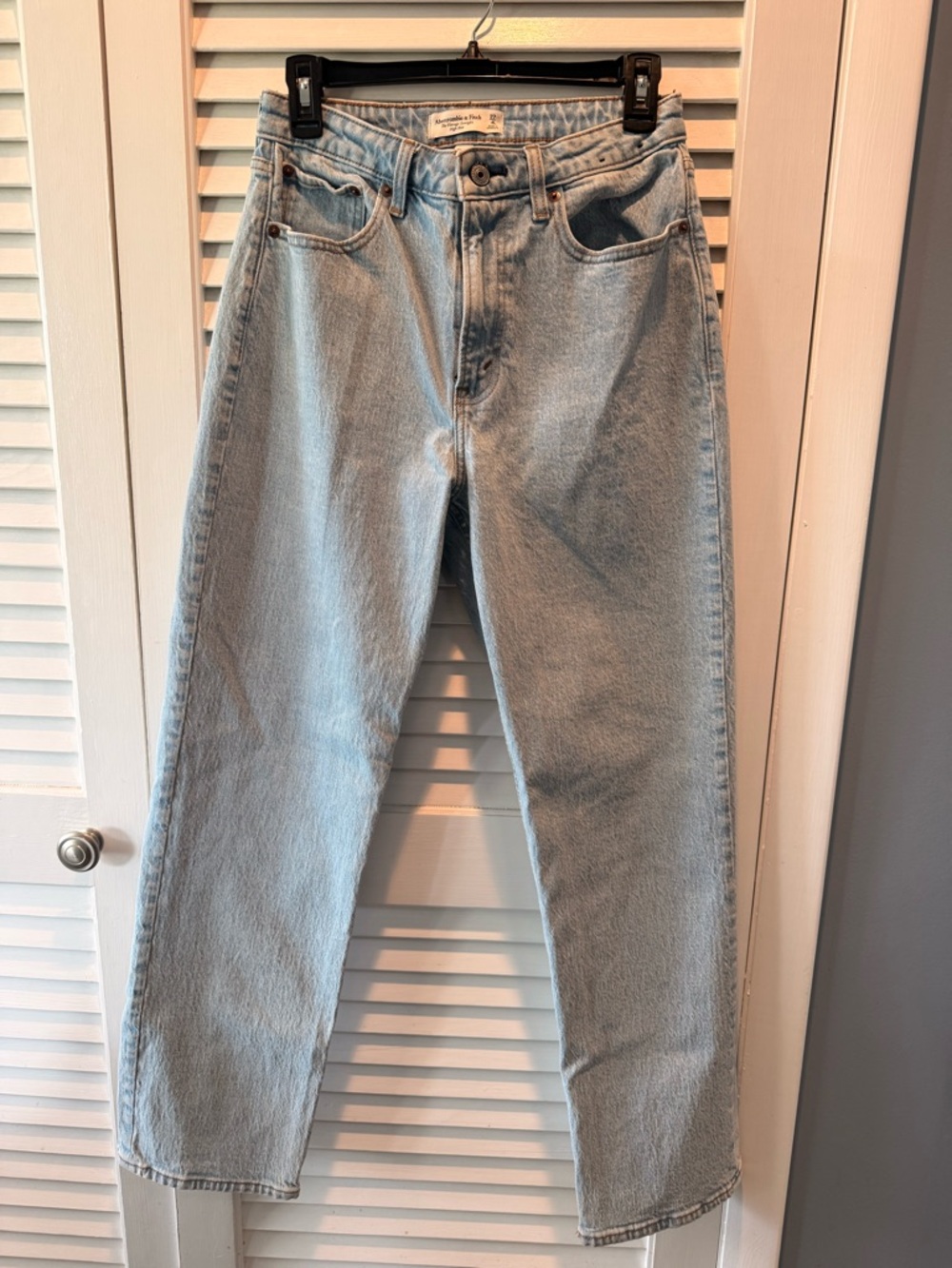 Abercrombie & Fitch Light Blue Vintage High-Rise Straight Jeans